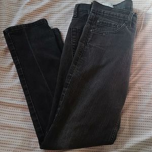 Levi jeans 👖. Style skinny ,Color black, Size 29w 30l